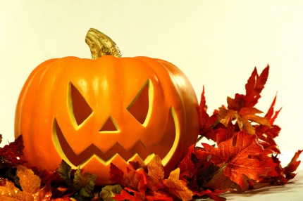 CSALÁDI HALLOWEEN - ŐSZI SZÜNET CSALÁDI HALLOWEEN - ŐSZI SZÜNET