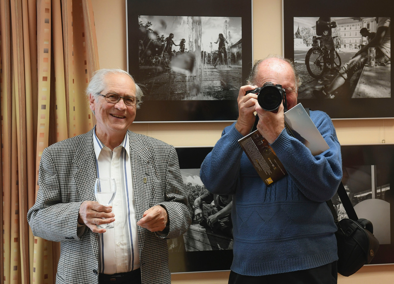 A Hunguest Hotels Fotográfiai Gyűjtemény kiállítása az Egri Műhely 2017. Fotóművészeti Alkotótelepen készült alkotásokból A Hunguest Hotels Fotográfiai Gyűjtemény kiállítása az Egri Műhely 2017. Fotóművészeti Alkotótelepen készült alkotásokból
