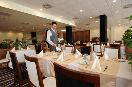 Restaurant - Hotel Forrás  - Szeged