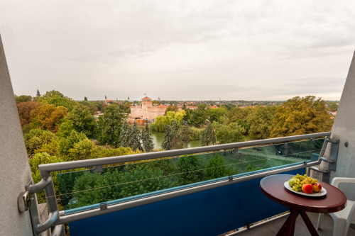 Aripa Durer, suită superioară cu vedere panoramică la castel - Hunguest Hotel Erkel - Gyula